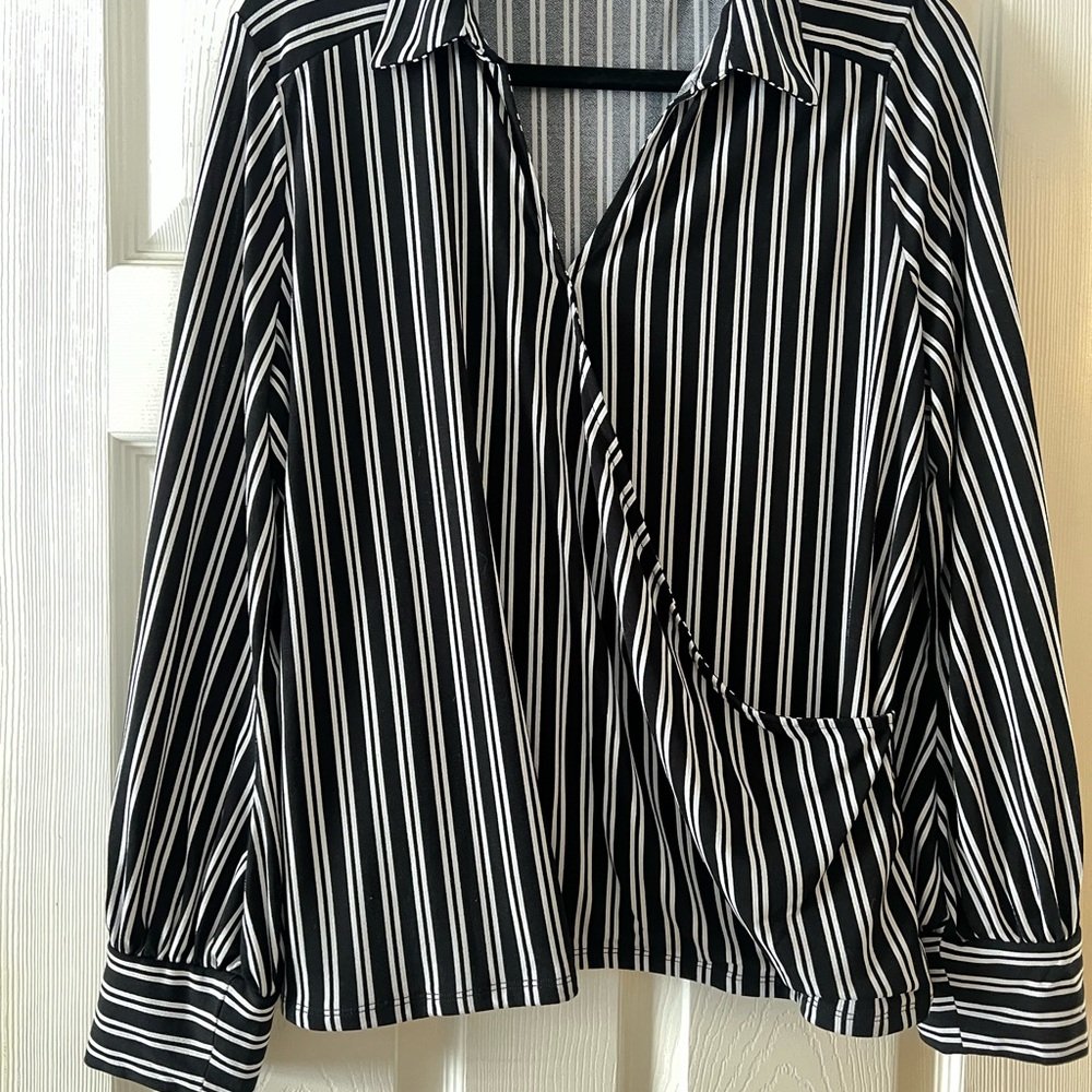 Adrianna Papell Black and White Asymmetrical Blouse